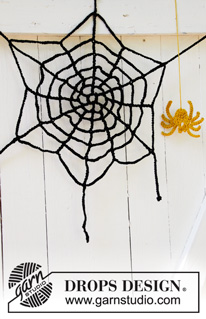 Miss Spider's House / DROPS Extra 0-1426 - Virkad spindel och spindelväv i DROPS Paris. Tema: Halloween.
