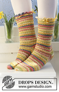 Free patterns - Dámské ponožky a papučky / DROPS Extra 0-552