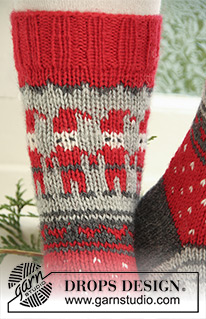 Free patterns - Women's Socks & Slippers / DROPS Extra 0-722