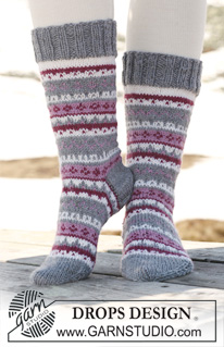 Free patterns - Women's Socks & Slippers / DROPS 116-42