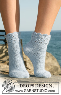 Free patterns - Dámské ponožky a papučky / DROPS 120-36