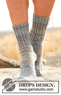 Free patterns - Dámské ponožky a papučky / DROPS 130-15
