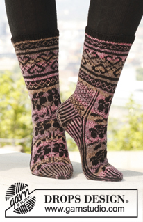 Free patterns - Női zoknik és lábbelik / DROPS 142-35