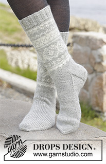 Free patterns - Nordic Socks / DROPS 157-10