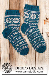 Free patterns - Női zoknik és lábbelik / DROPS 203-25