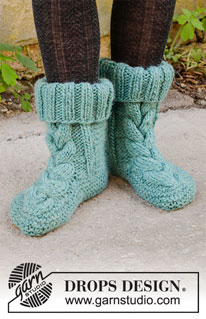 Free patterns - Children Socks & Slippers / DROPS 203-34