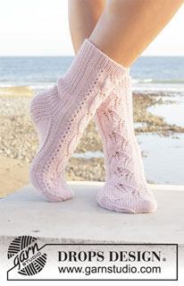 Free patterns - Női zoknik és lábbelik / DROPS 209-25