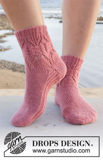 Free patterns - Dámské ponožky a papučky / DROPS 209-26