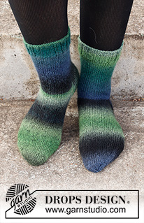Free patterns - Dámské ponožky a papučky / DROPS 214-55