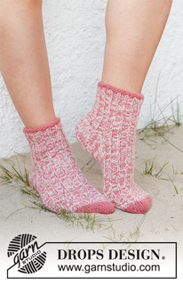 Free patterns - Dámské ponožky a papučky / DROPS 223-42