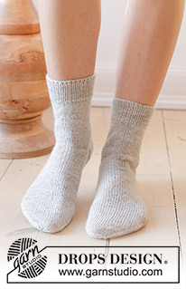 Free patterns - Dámské ponožky a papučky / DROPS 238-33