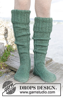 Free patterns - Dámské ponožky a papučky / DROPS 244-33
