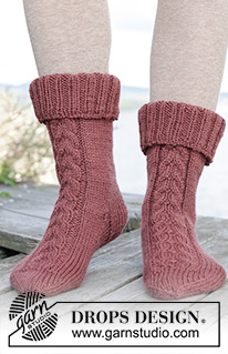 Free patterns - Női zoknik és lábbelik / DROPS 244-37