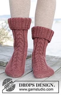 Free patterns - Dámské ponožky a papučky / DROPS 244-37