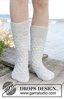 Free patterns - Dámské ponožky a papučky / DROPS 244-40