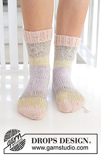 Free patterns - Dámské ponožky a papučky / DROPS 247-17