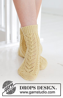 Free patterns - Dámské ponožky a papučky / DROPS 247-20
