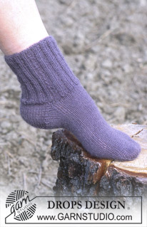 Free patterns - Children Socks & Slippers / DROPS 93-9