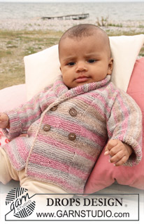 DROPS Baby 20-11 - Strikket jakke dobbeltknappet med sjalskrave til baby og børn i DROPS Fabel.